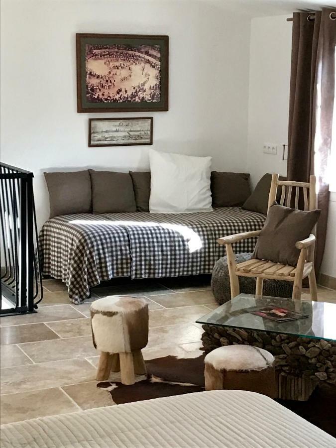 Bed and Breakfast Mas Du Grand Bordes Сен-Лоран-д'Егуз Екстер'єр фото